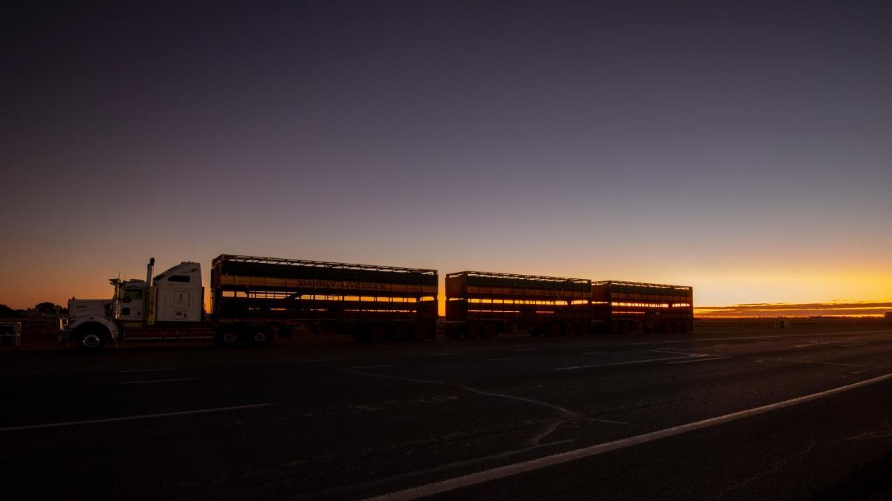 Longreach Most Central Motel מראה חיצוני תמונה