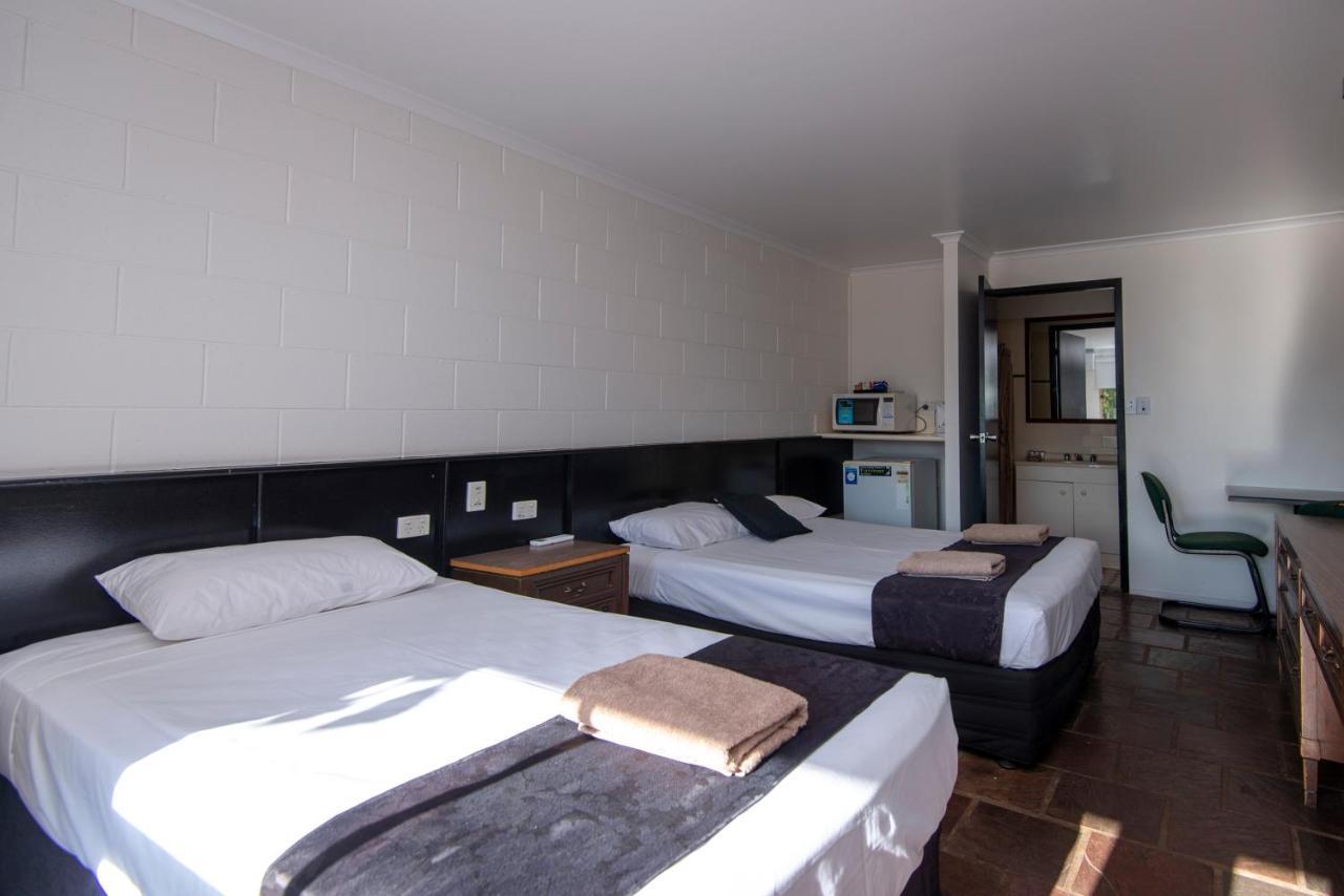 Longreach Most Central Motel מראה חיצוני תמונה