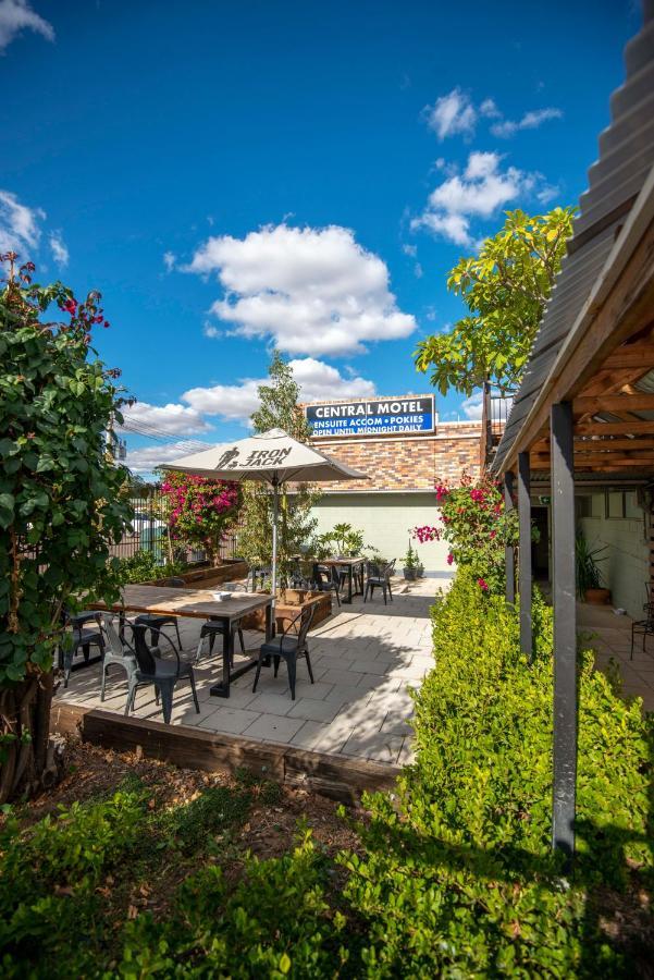 Longreach Most Central Motel מראה חיצוני תמונה