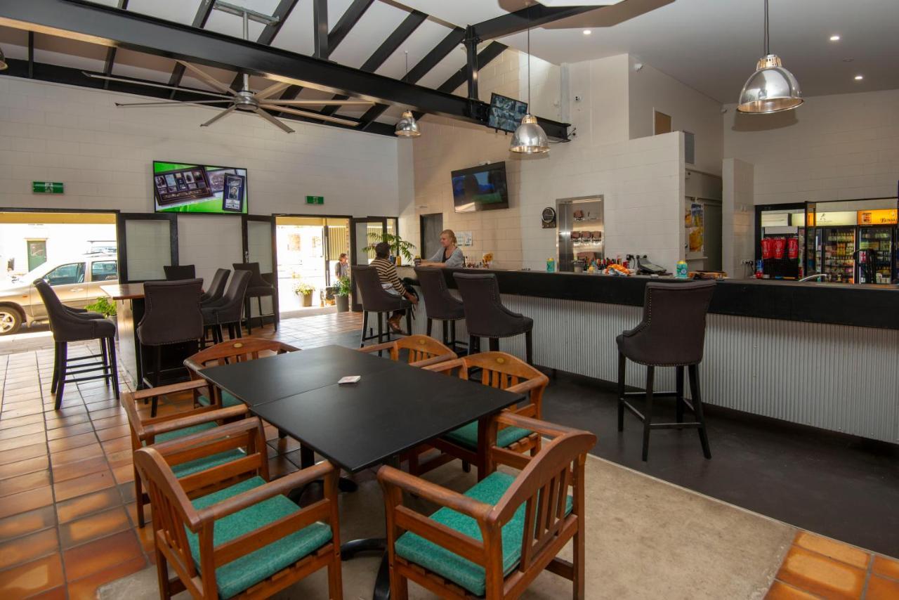Longreach Most Central Motel מראה חיצוני תמונה