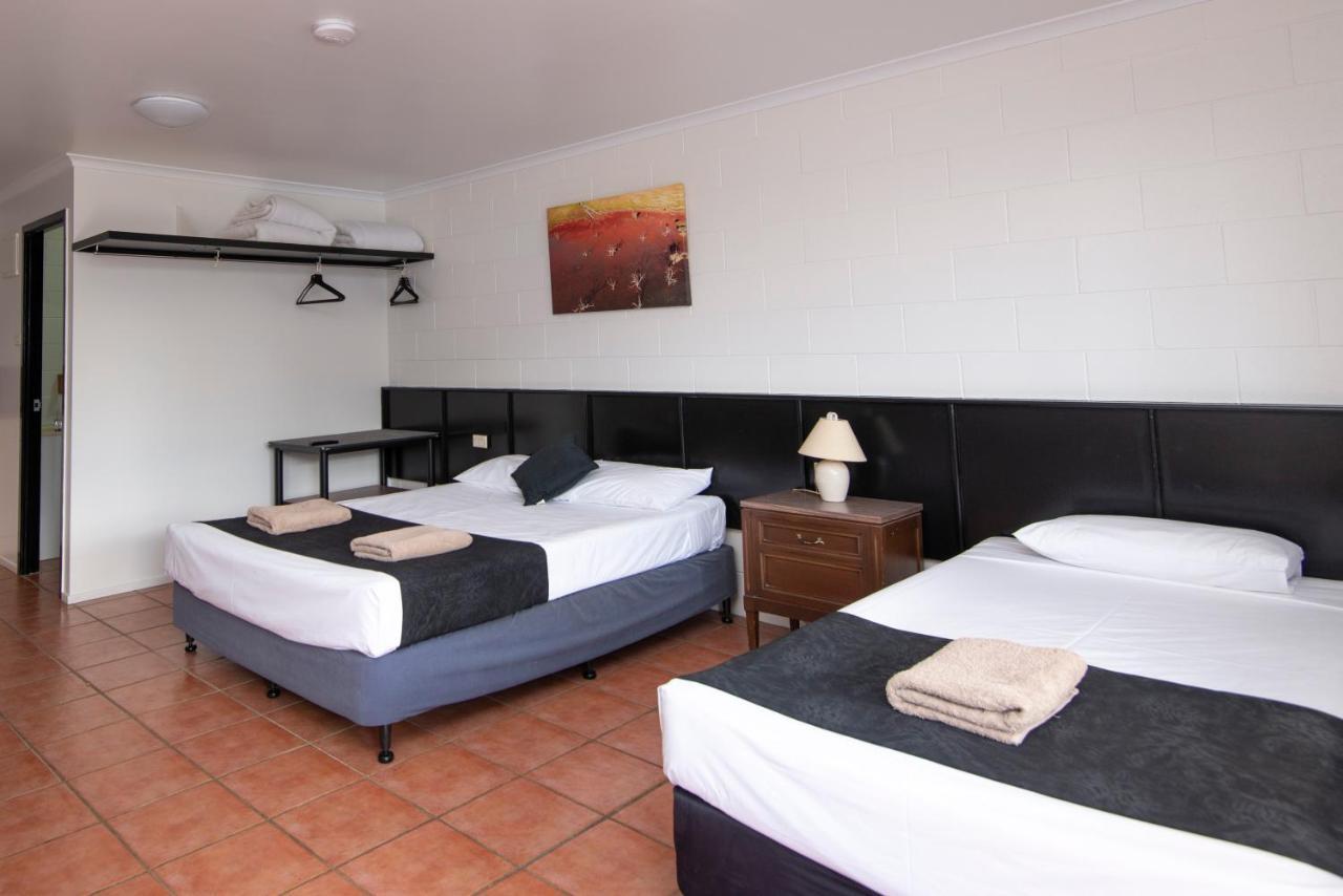 Longreach Most Central Motel מראה חיצוני תמונה